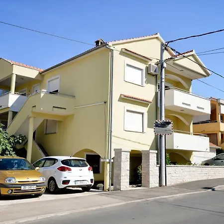 Apartment Luka